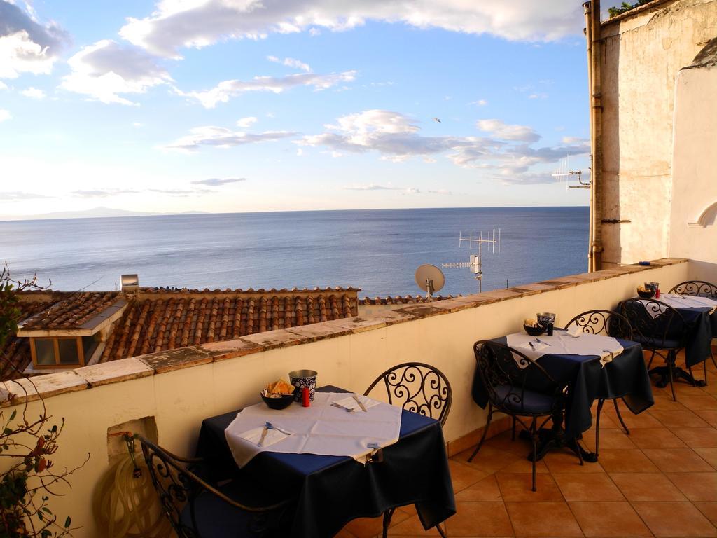 Croce Di 3* Amalfi