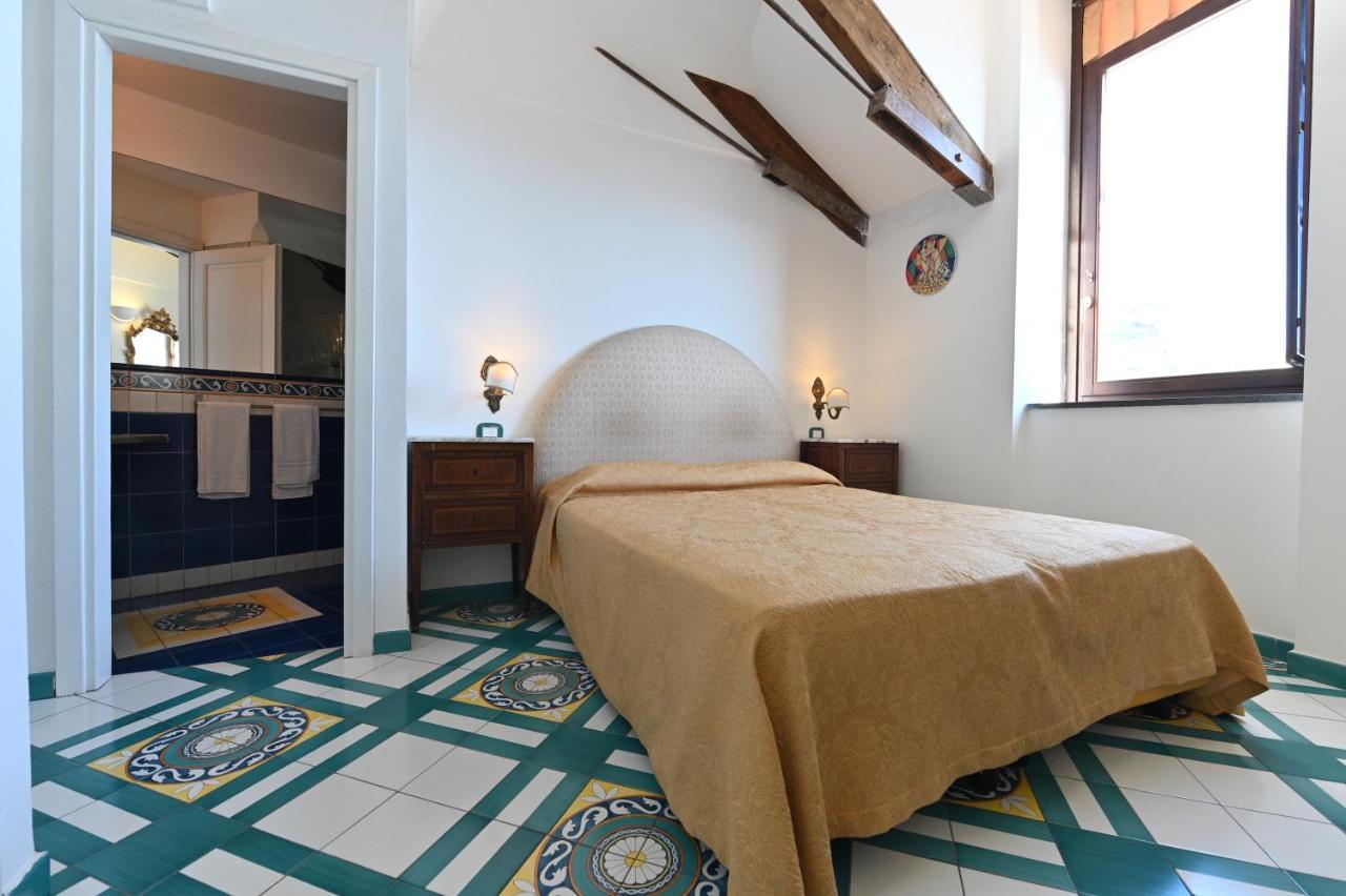 Hotel Croce Di 3*