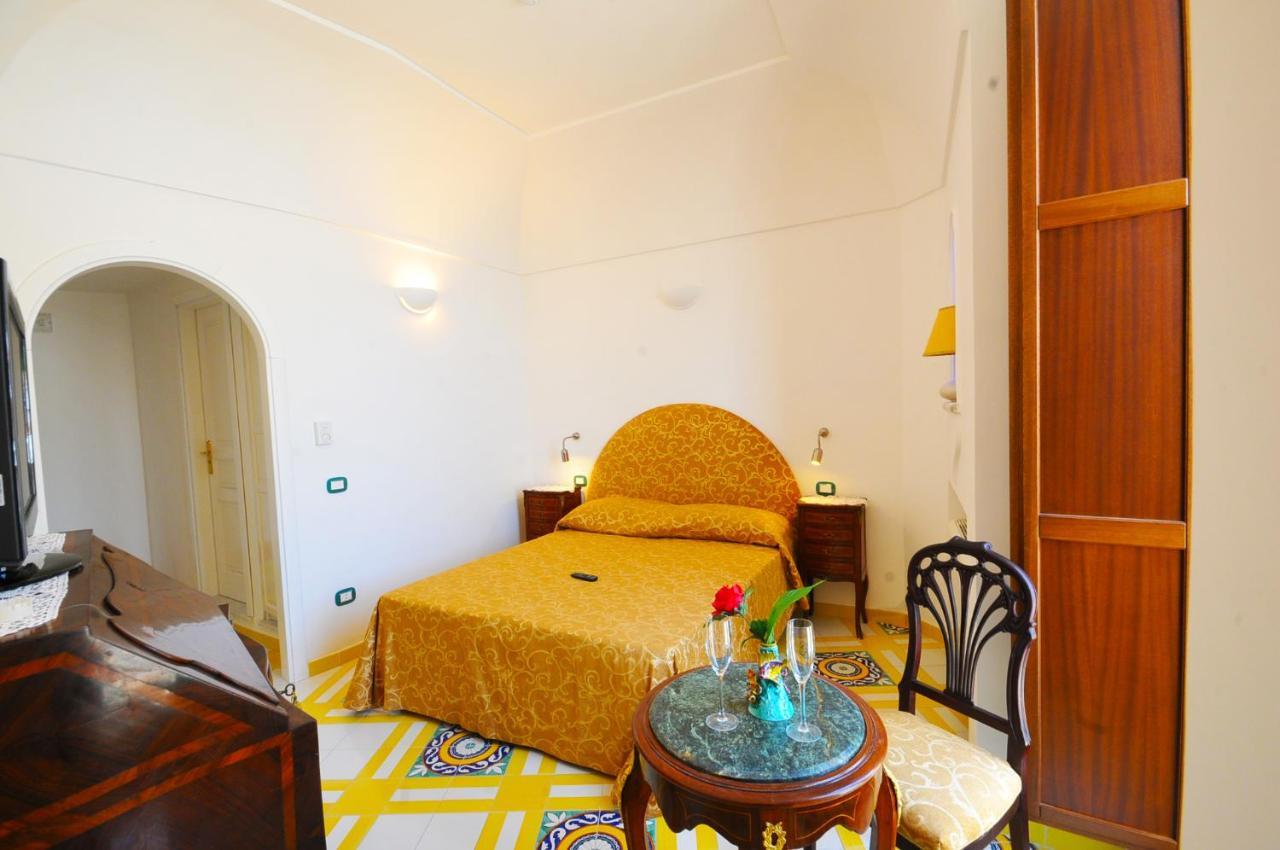 Croce Di Amalfi